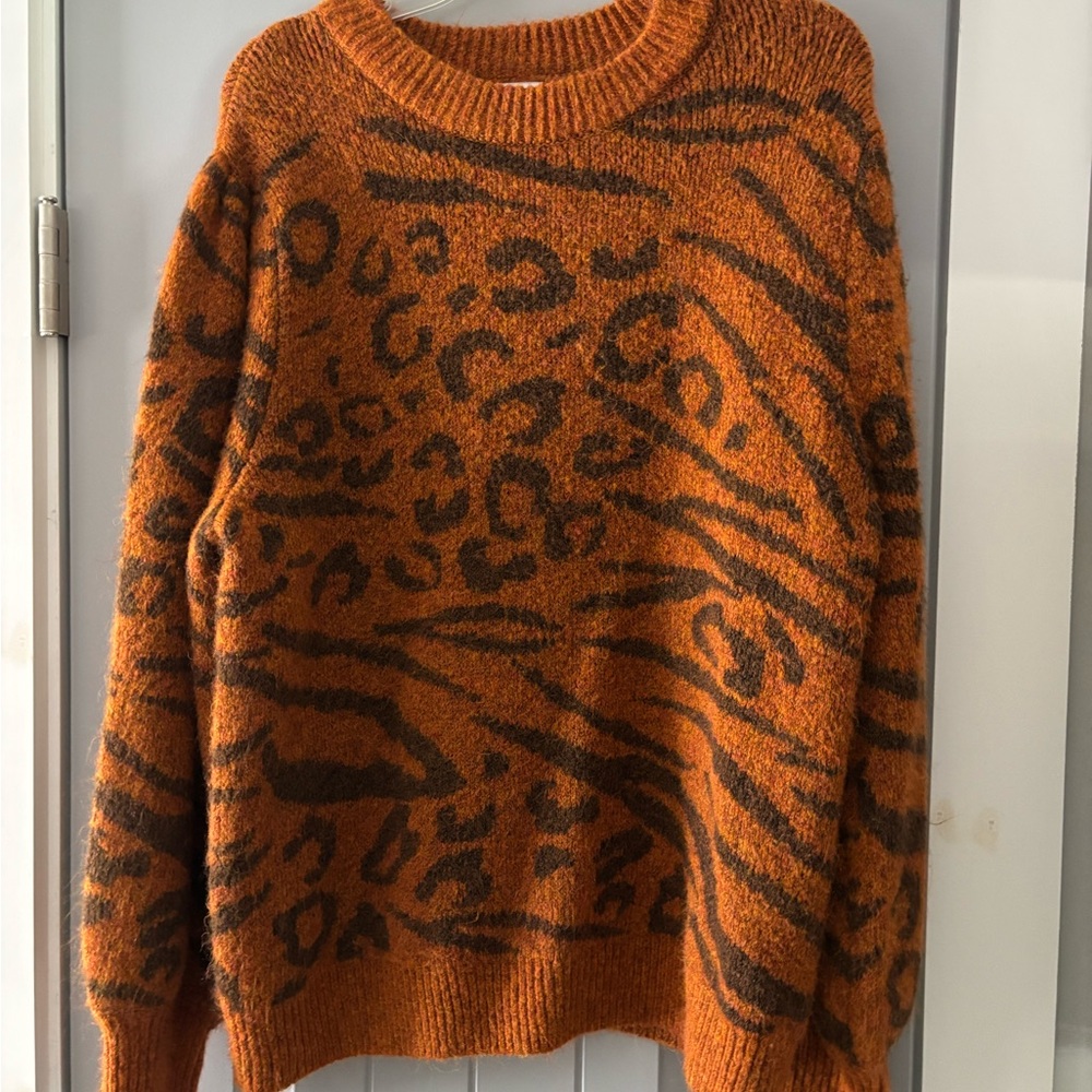 Ava & Viv Orange and Brown Animal-Print Crewneck Sweater